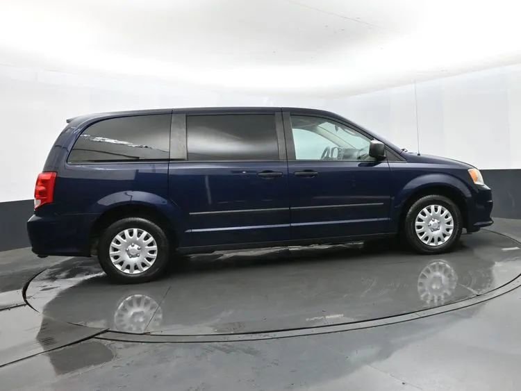 Used 2012 Dodge Grand Caravan American Value Package FWD image 4