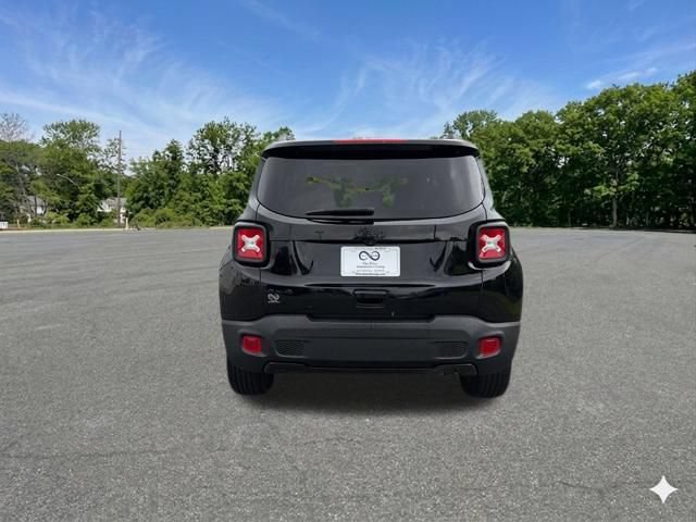 Used 2022 Jeep Renegade Altitude w/ Sun/Sound Group AWD/4WD image 7