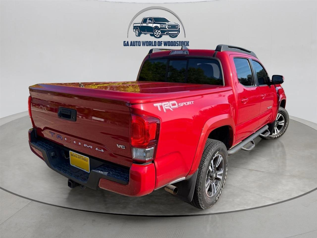 Used 2016 Toyota Tacoma TRD Sport w/ Towing Package RWD image 6