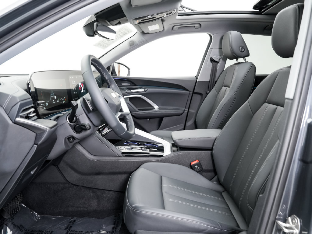 Used 2025 Audi Q5 Premium Plus AWD/4WD image 8