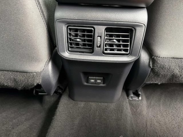 Used 2025 Toyota RAV4 XLE AWD/4WD image 21