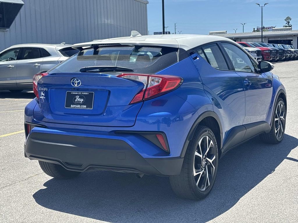 Used 2019 Toyota C-HR XLE FWD image 5