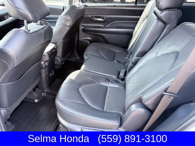 Used 2024 Toyota Grand Highlander AWD image 7