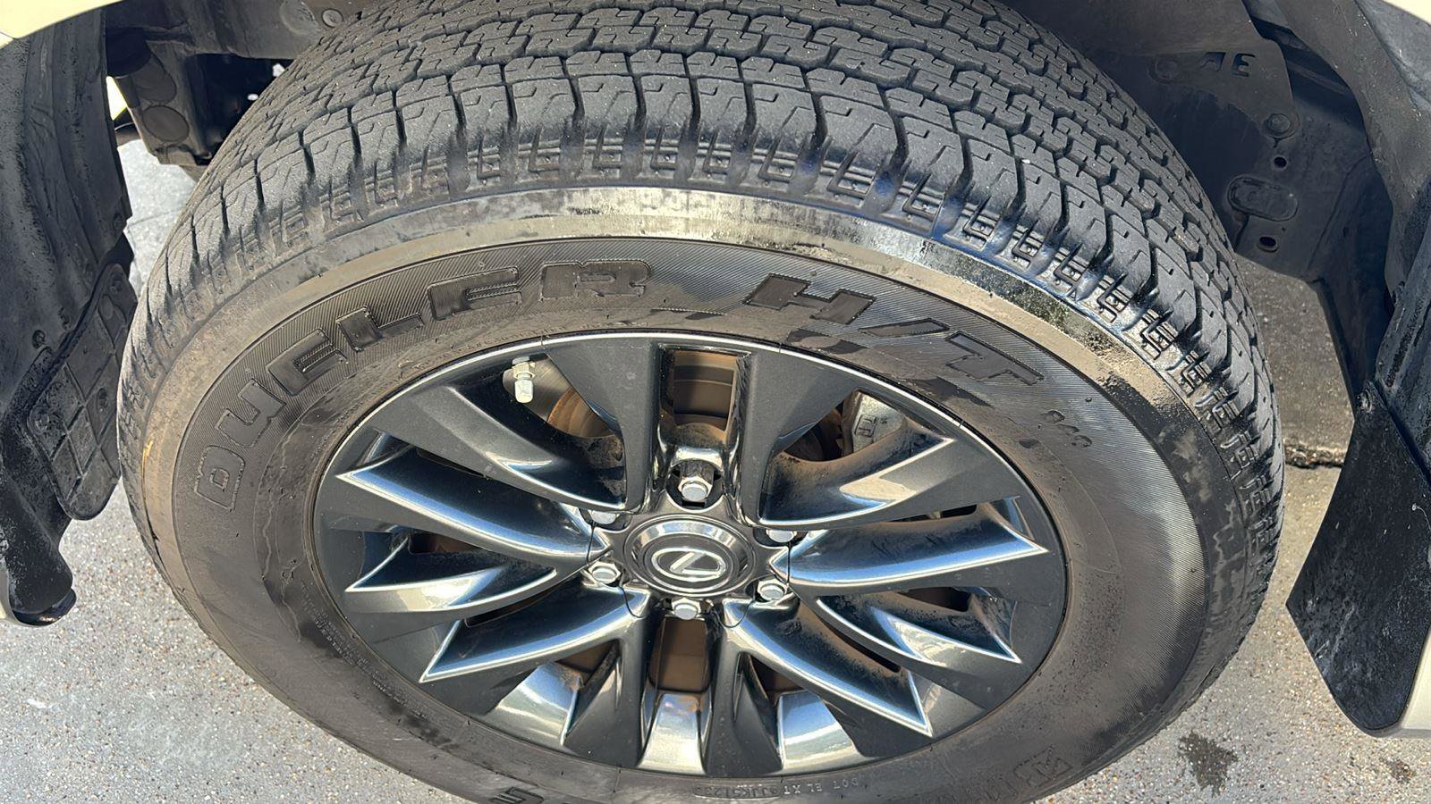 Used 2023 Lexus GX 460 Premium image 12