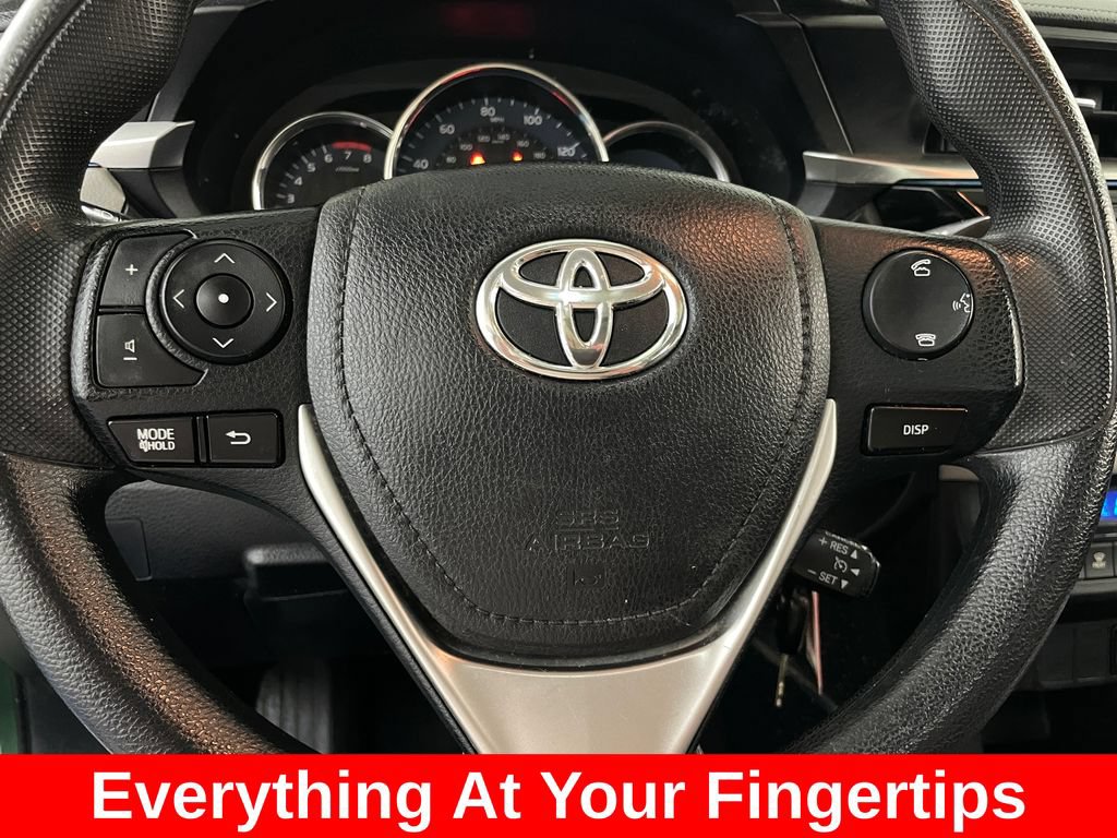 Used 2015 Toyota Corolla LE FWD image 4