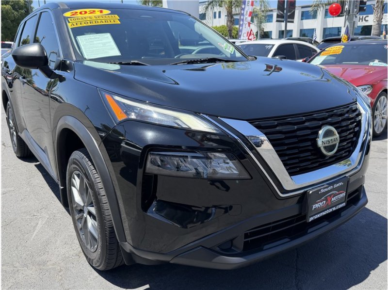 Used 2021 Nissan Rogue S FWD image 39