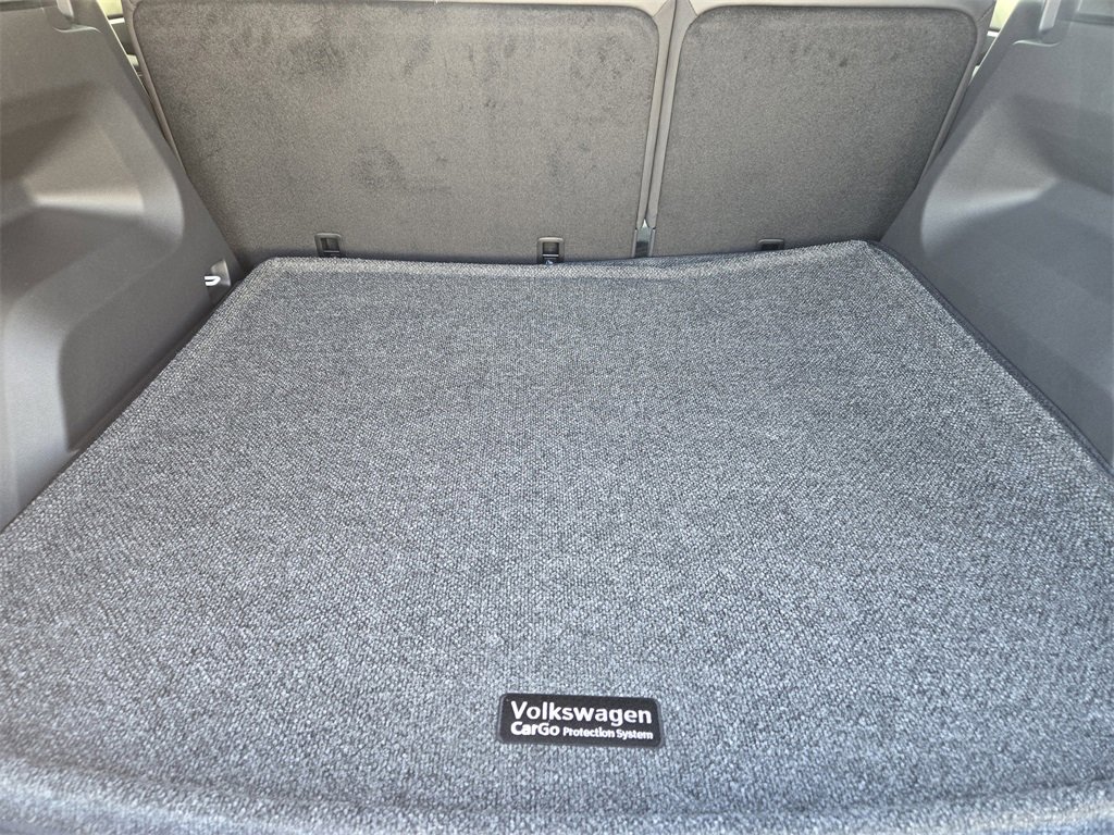 New 2026 Volkswagen Atlas Cross Sport SEL Premium R-Line image 24