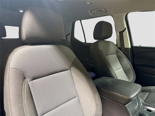 Used 2021 Chevrolet Traverse LS w/ LPO, Blackout Package image 28