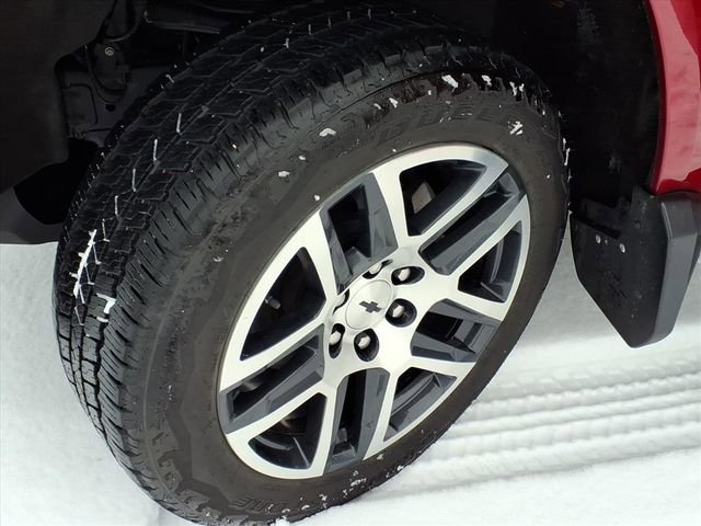 Used 2023 Chevrolet Colorado Z71 w/ Z71 Convenience Package 2 image 3