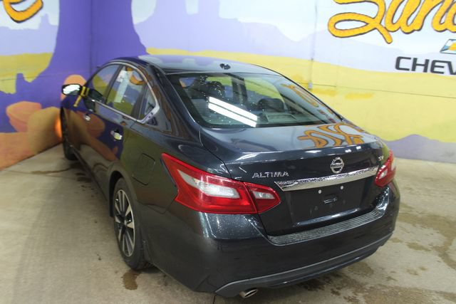 Used 2018 Nissan Altima 2.5 SV FWD image 6