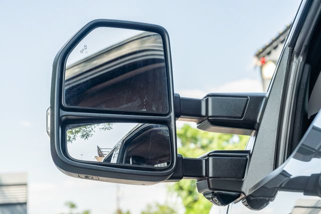 Used 2018 Ford F350 Lariat w/ Lariat Ultimate Package AWD/4WD image 11