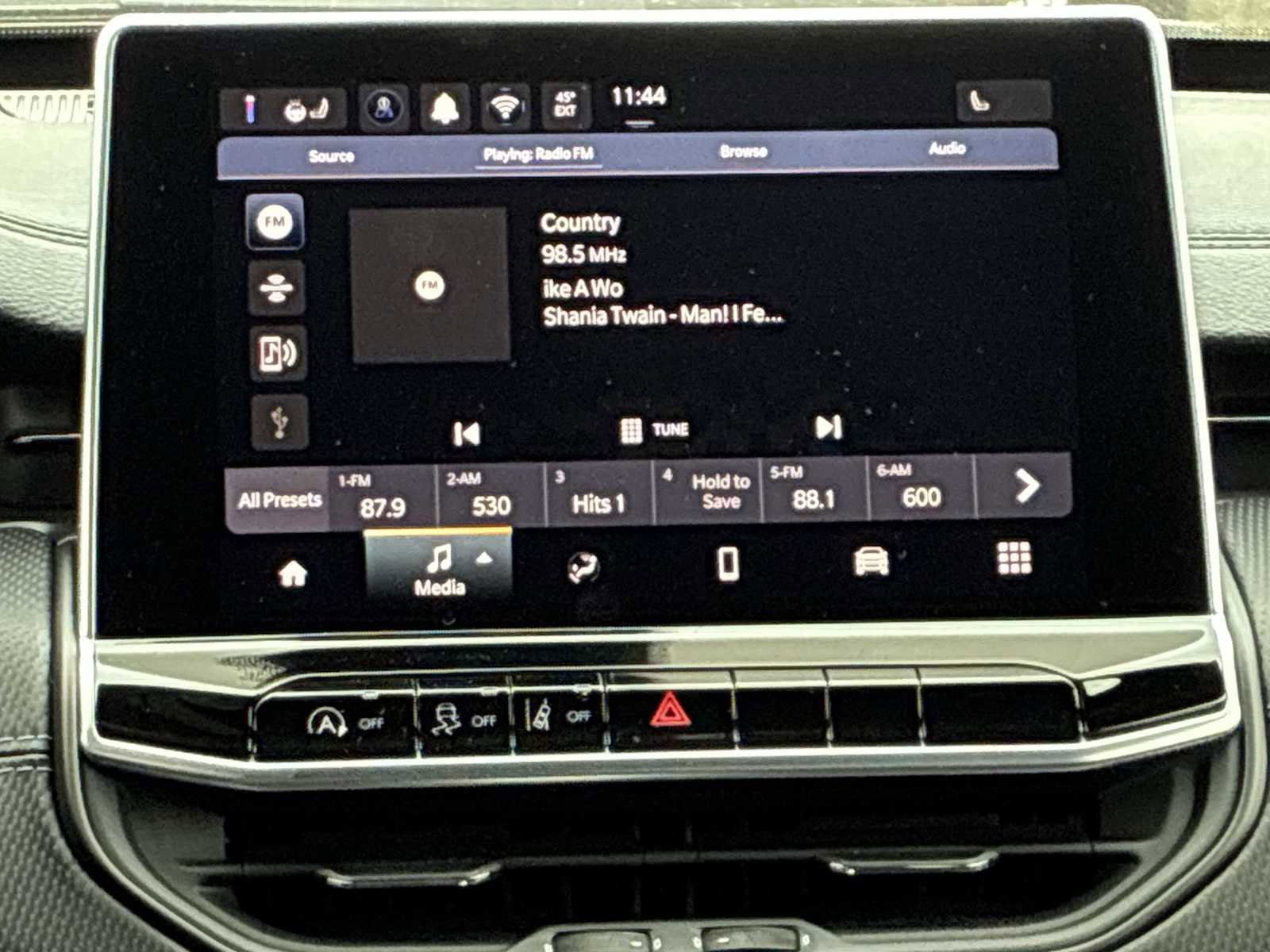 New 2026 Jeep Compass Latitude image 12