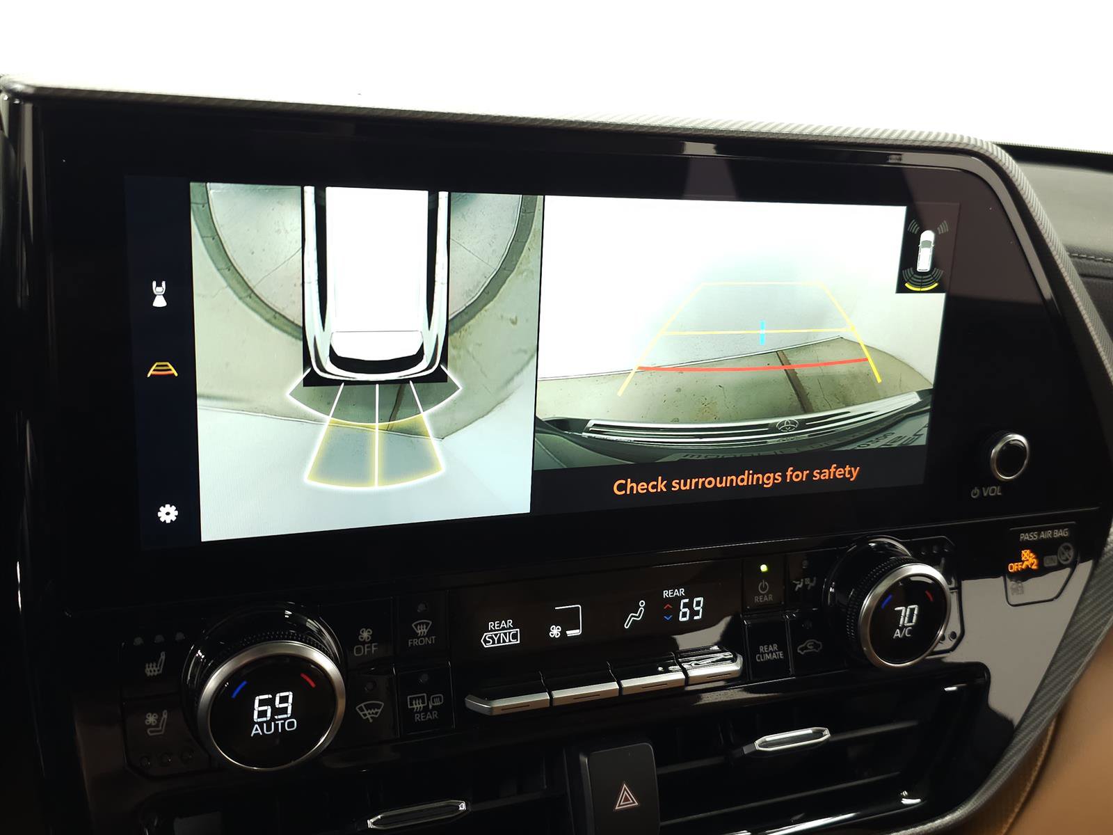 Used 2024 Toyota Highlander Platinum image 26