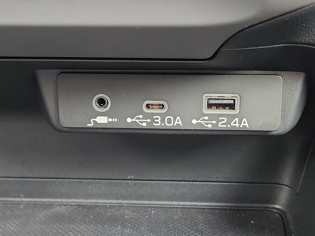 Used 2025 Subaru Crosstrek 2.0i Premium AWD/4WD image 19