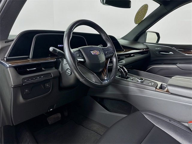 Used 2024 Cadillac Escalade ESV Luxury image 9