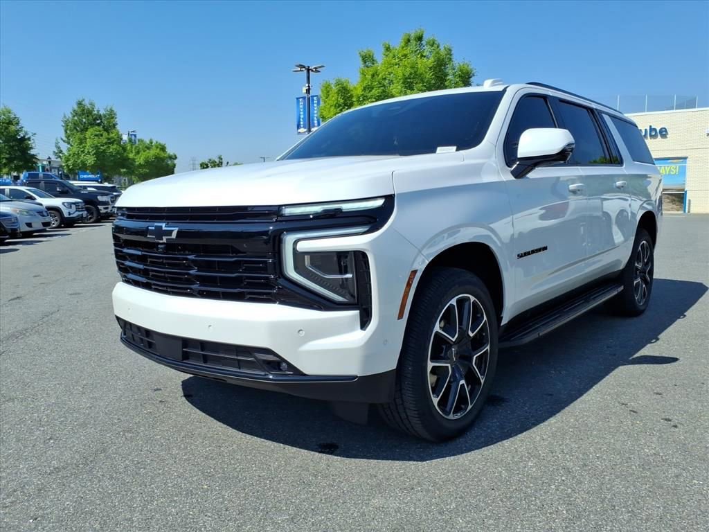 Used 2025 Chevrolet Suburban RST w/ Comfort Package AWD/4WD image 37