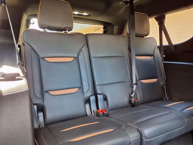 Used 2023 GMC Yukon XL AT4 w/ AT4 Premium Plus Package image 18
