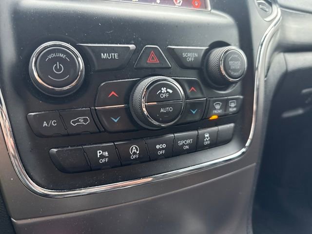 Used 2019 Jeep Grand Cherokee Laredo image 19