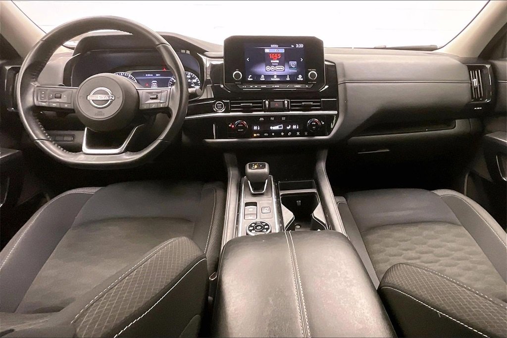 Certified 2024 Nissan Pathfinder SV image 11
