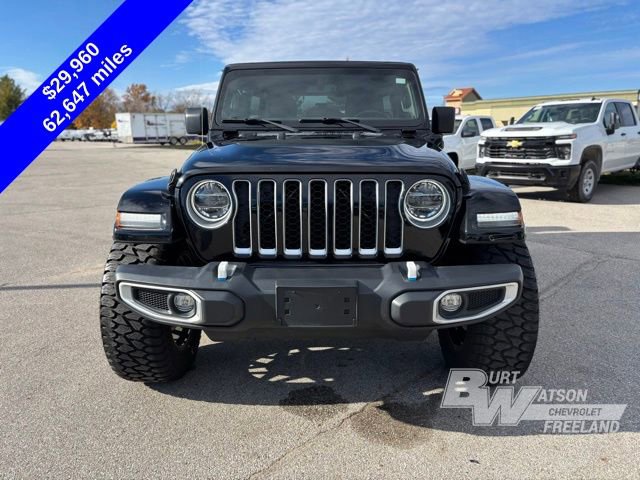 Used 2022 Jeep Wrangler Unlimited Sahara w/ Cold Weather Group image 9