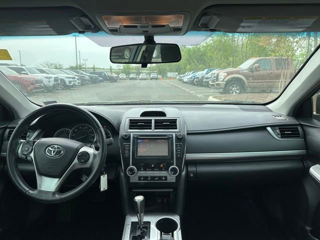 Used 2014 Toyota Camry SE FWD image 26