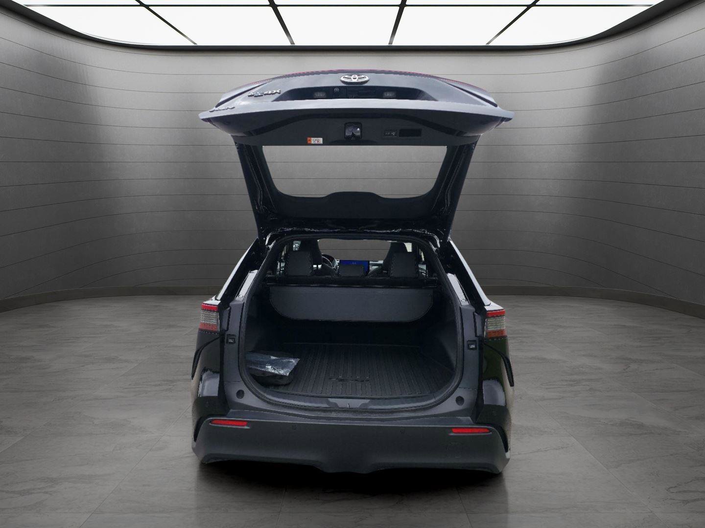 Used 2024 Toyota bZ4X XLE image 9