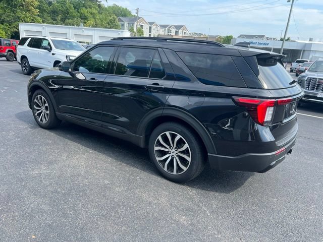 Used 2025 Ford Explorer ST-Line RWD image 27