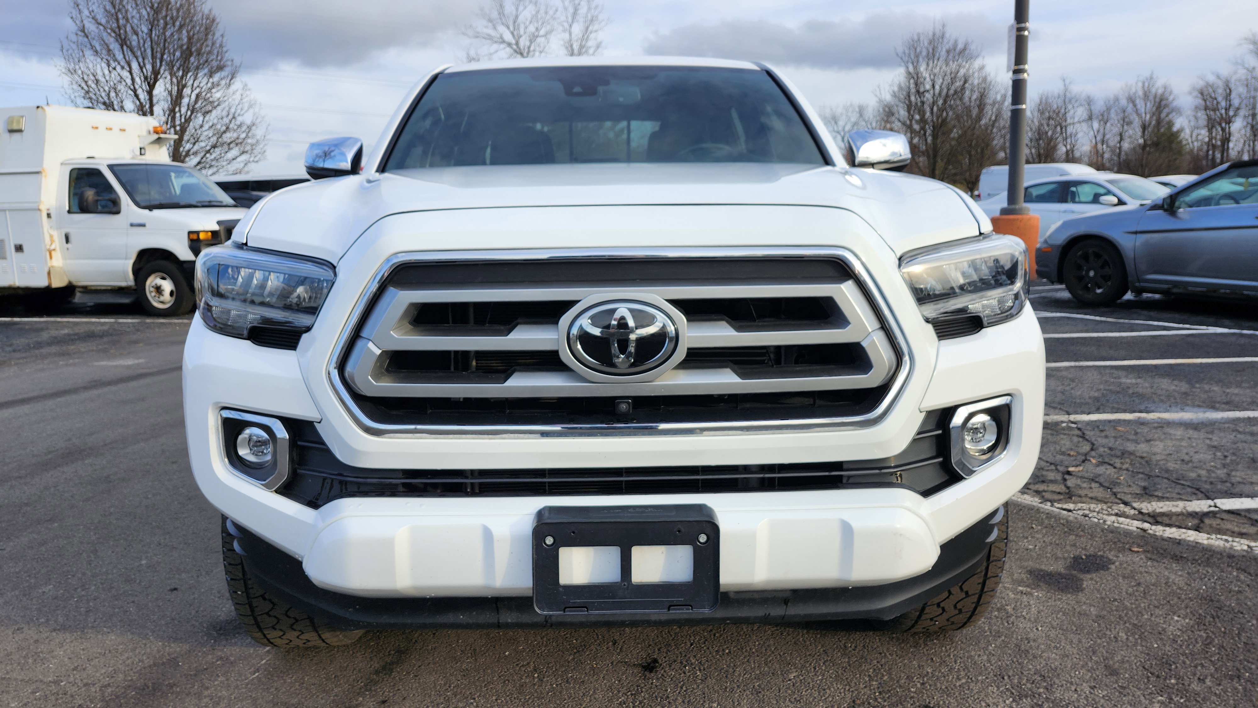 Used 2020 Toyota Tacoma Limited image 15