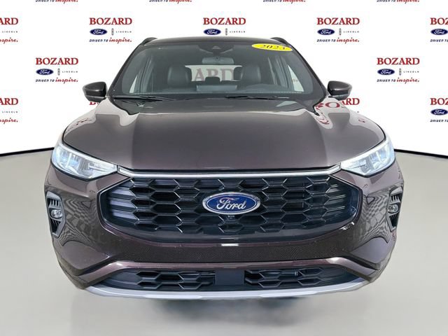 Certified 2023 Ford Escape ST-Line Select w/ Tech Pack #2 AWD/4WD image 2