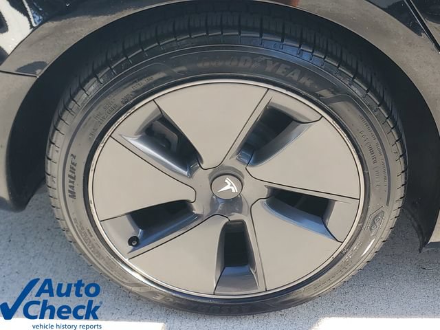 Used 2022 Tesla Model 3 Long Range AWD/4WD image 7