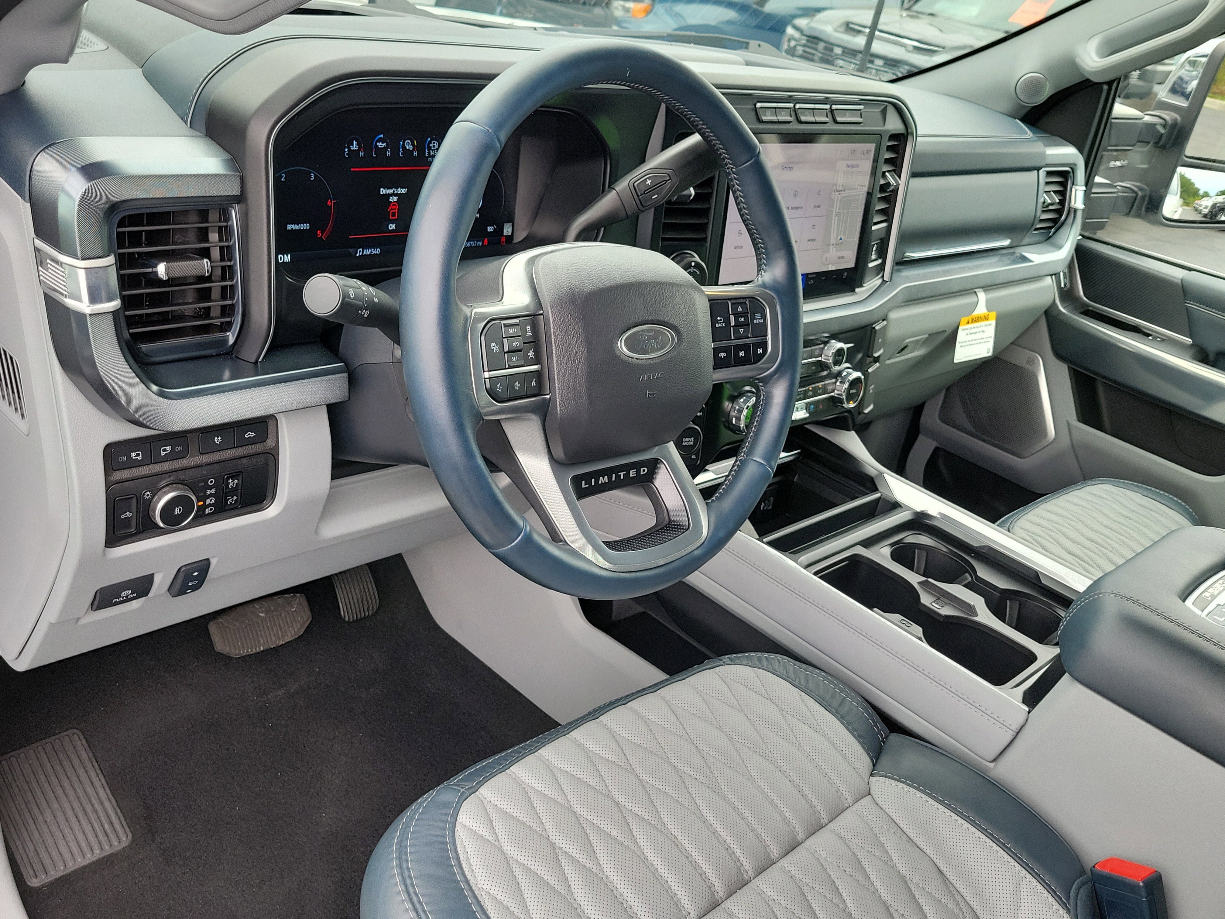 Used 2024 Ford F250 Limited AWD/4WD image 21