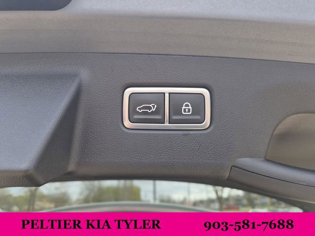 Certified 2022 Kia Sorento SX image 11