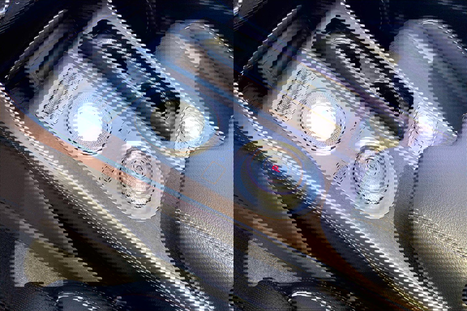 Used 2022 Genesis GV80 3.5T w/ Advanced Package 06 image 17