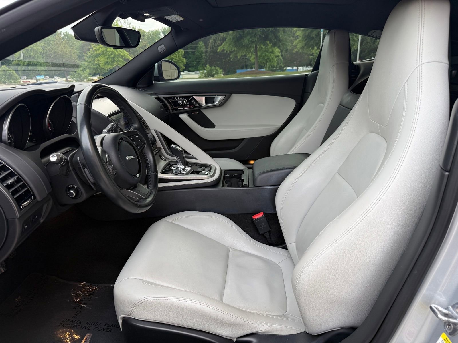 Used 2017 Jaguar F-TYPE Coupe RWD image 33