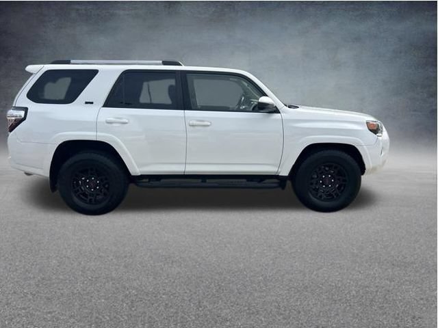 Used 2020 Toyota 4Runner SR5 RWD image 9