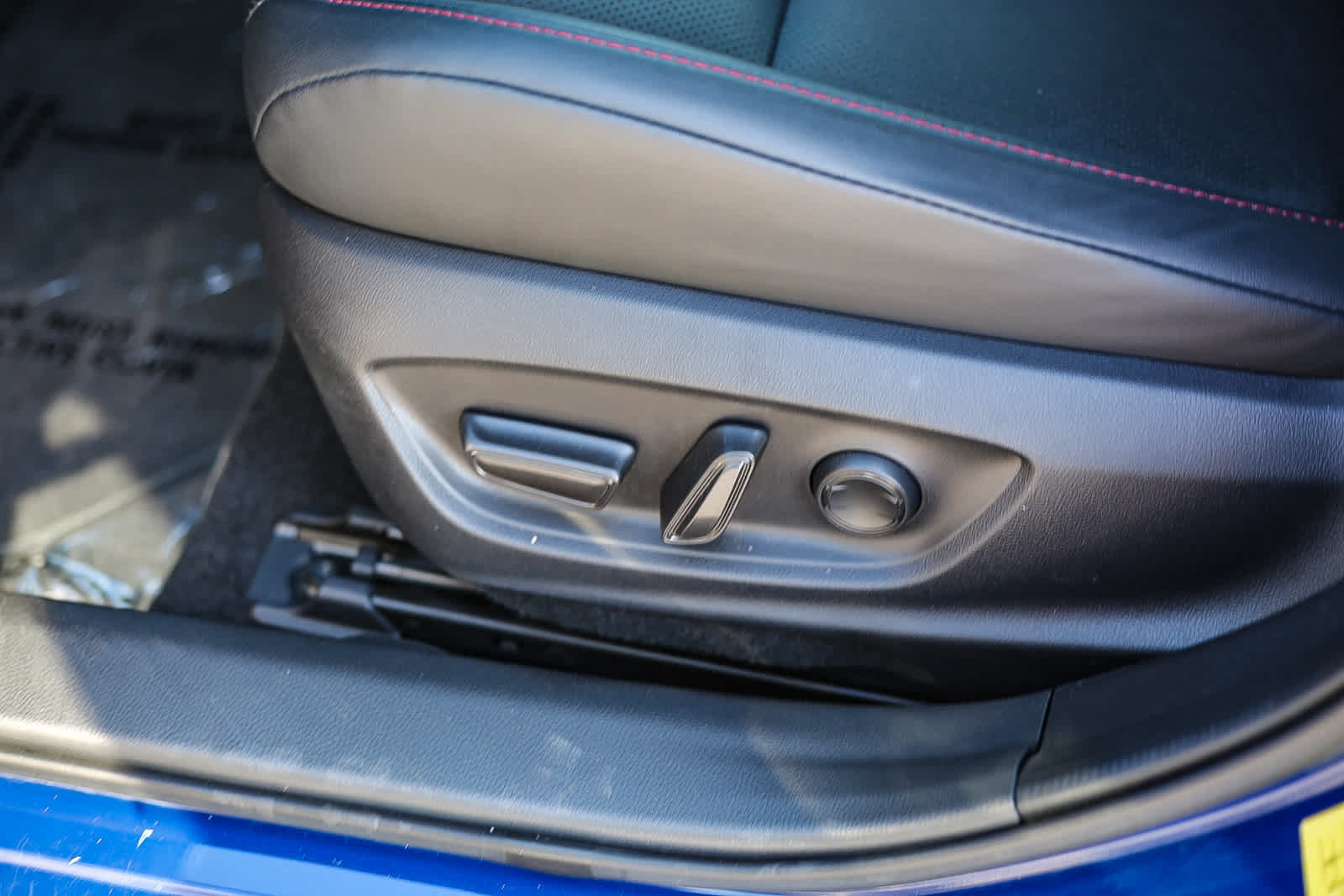 Used 2023 Toyota Prius Prime FWD image 16