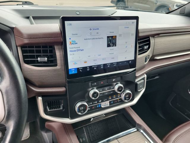 Used 2024 Ford Expedition Limited AWD/4WD image 12