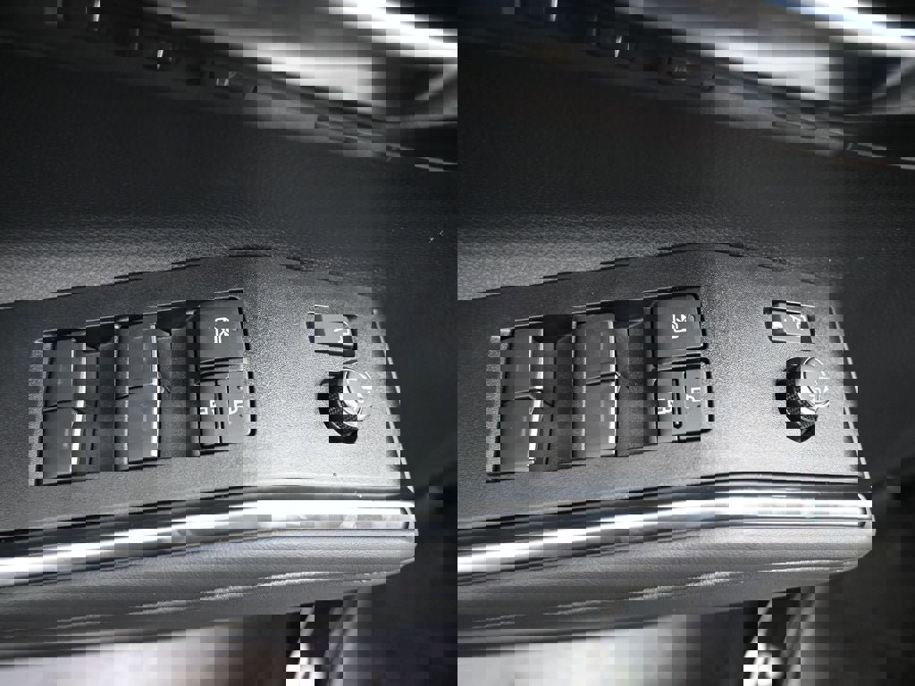 New 2026 Toyota Highlander Platinum image 22