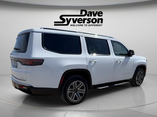 Used 2024 Jeep Wagoneer Series II w/ Flexible Seating Group image 5