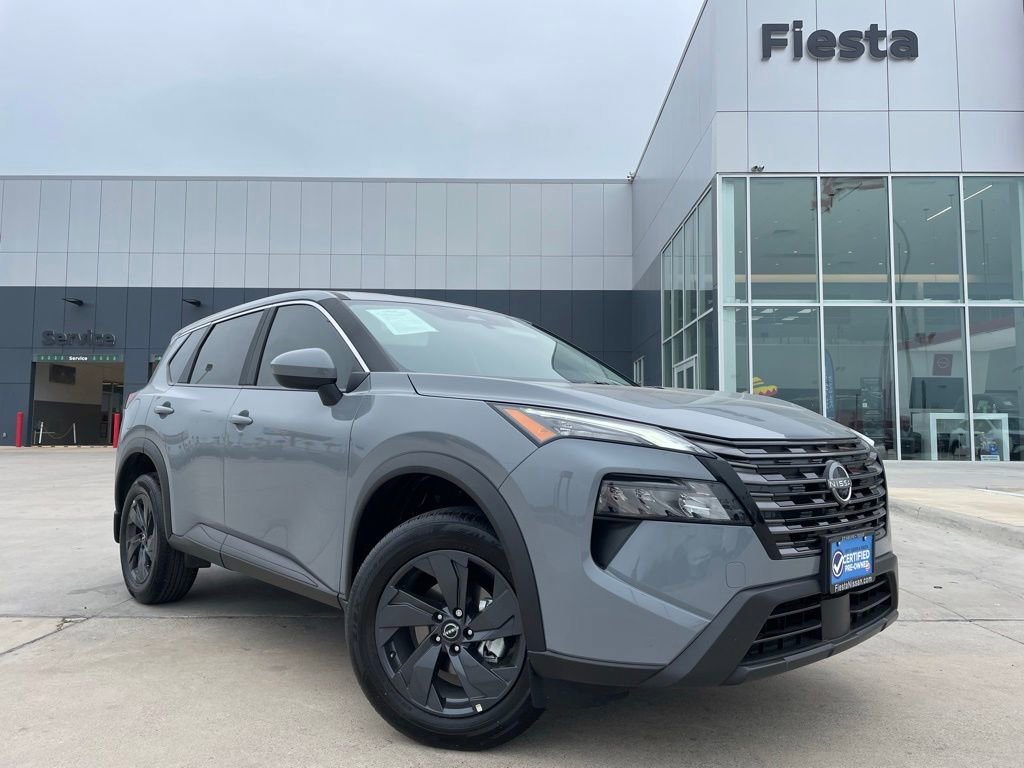 Certified 2026 Nissan Rogue SV FWD image 1