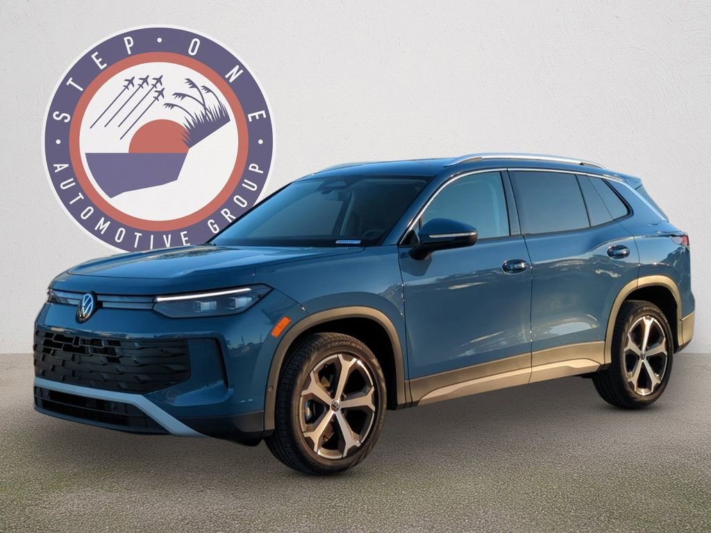 Certified 2025 Volkswagen Tiguan SE video 2