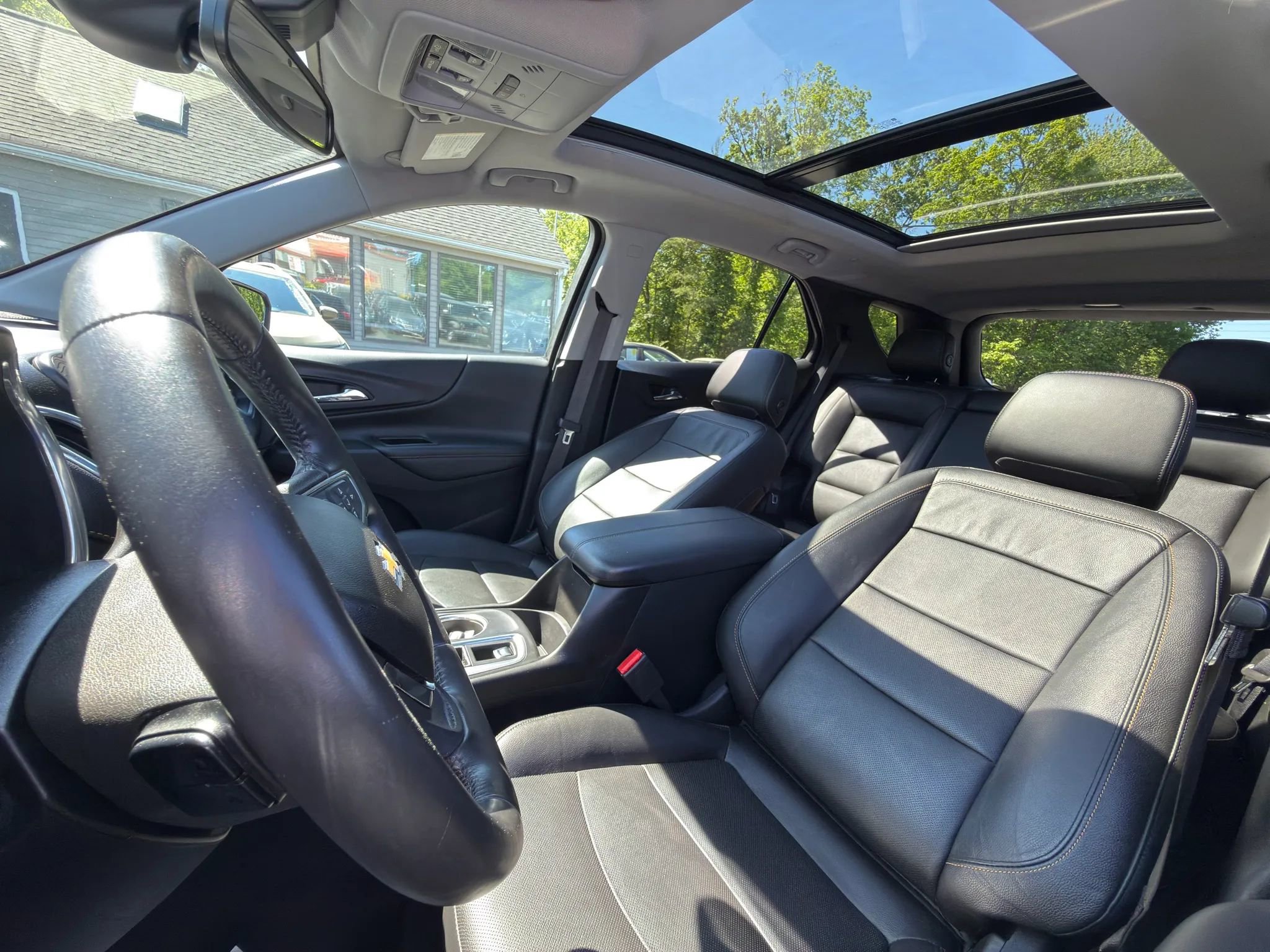 Used 2020 Chevrolet Equinox Premier AWD/4WD image 29