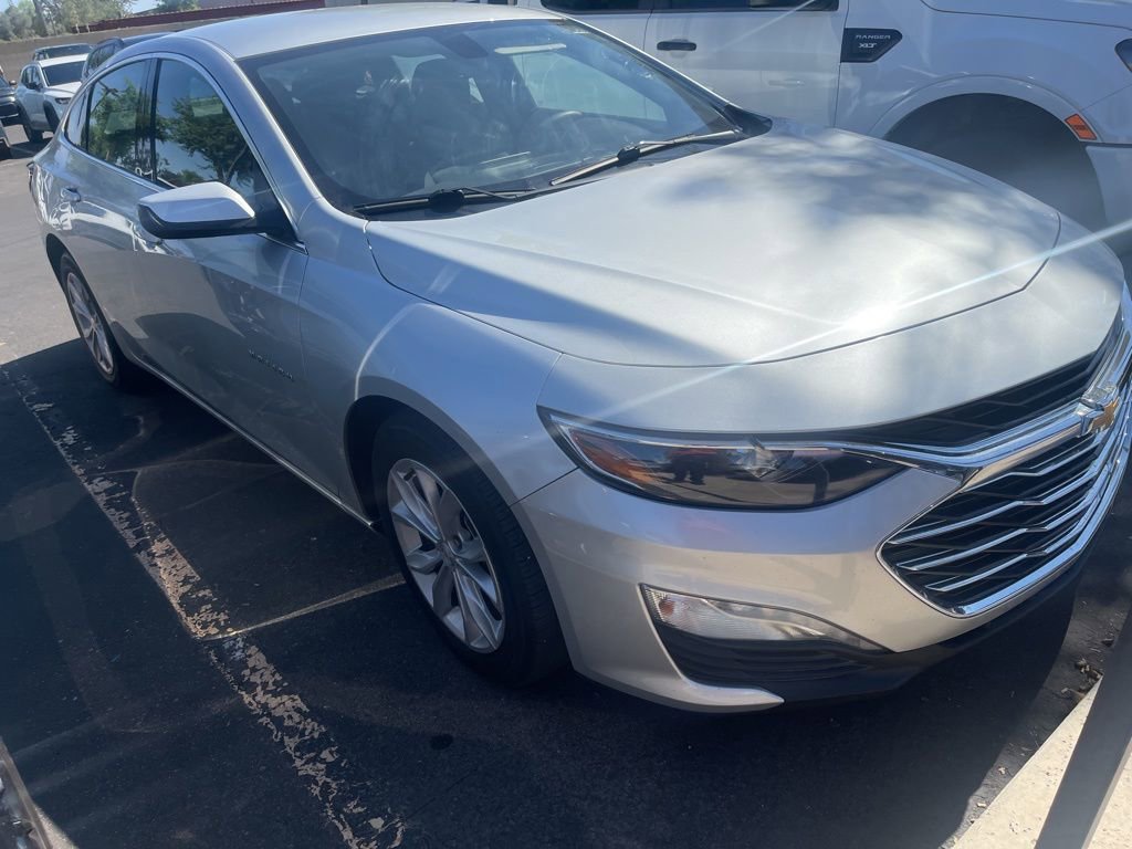 Used 2022 Chevrolet Malibu LT FWD image 2