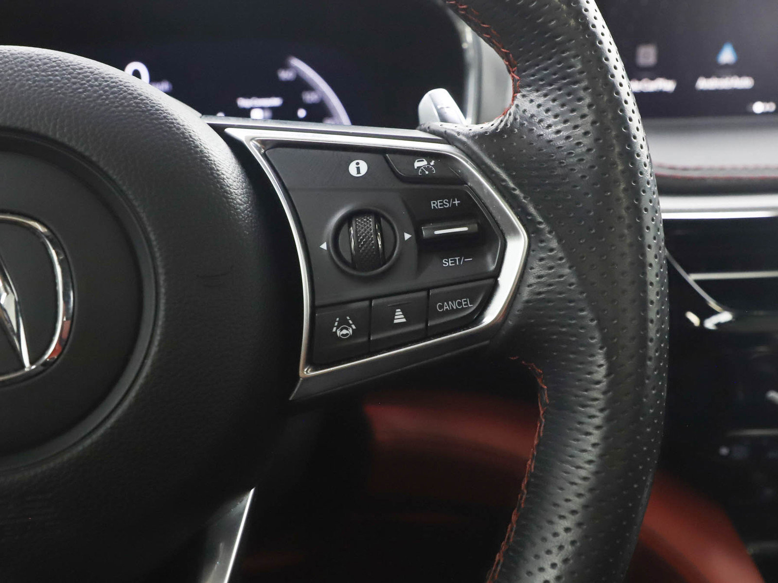 Used 2022 Acura MDX A-Spec image 28