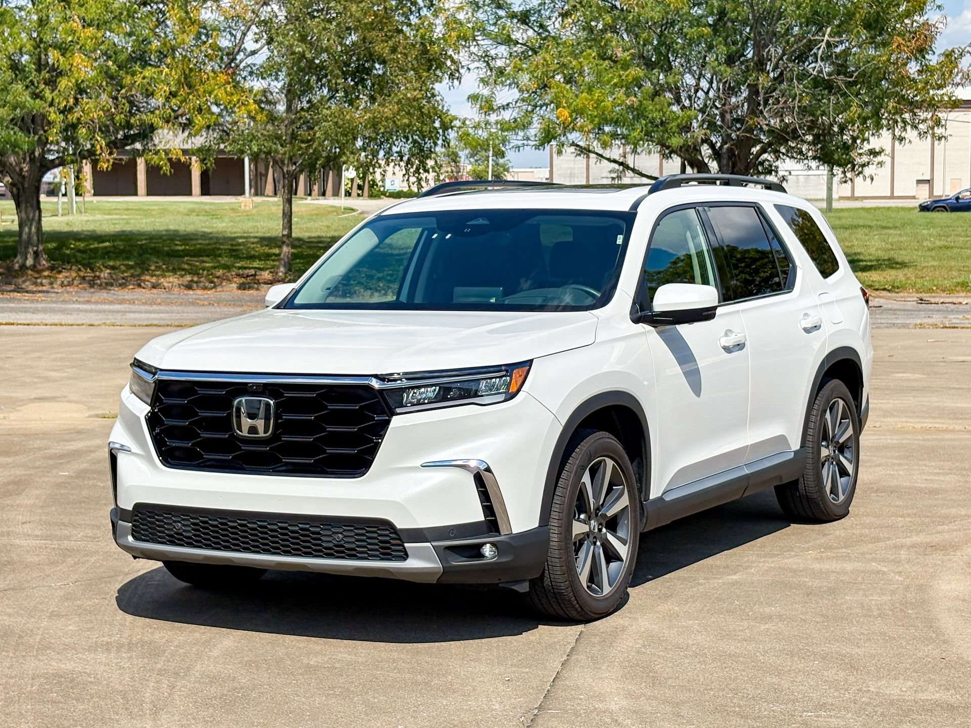 Used 2025 Honda Pilot Elite image 5