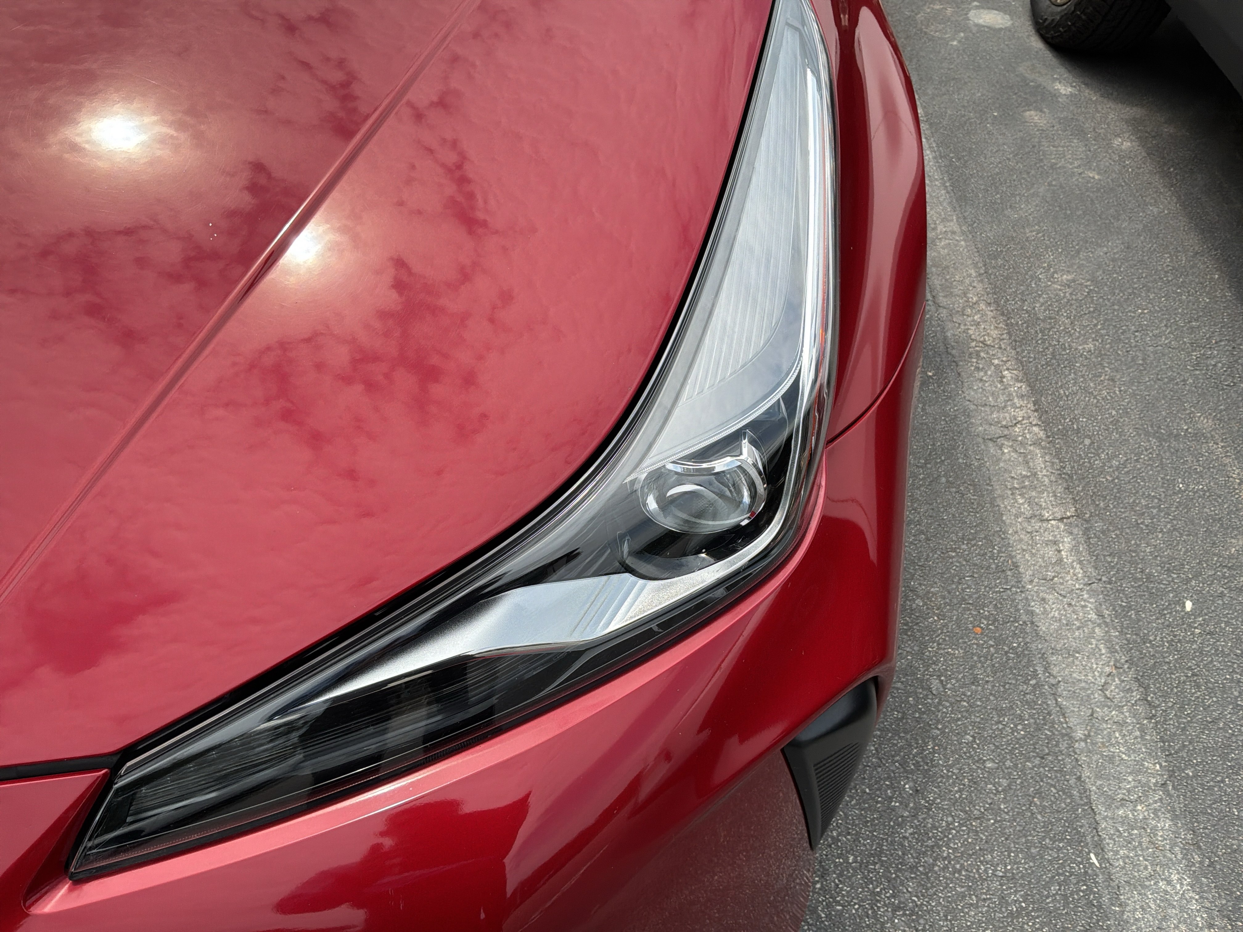 Used 2020 Toyota Prius Limited FWD image 10