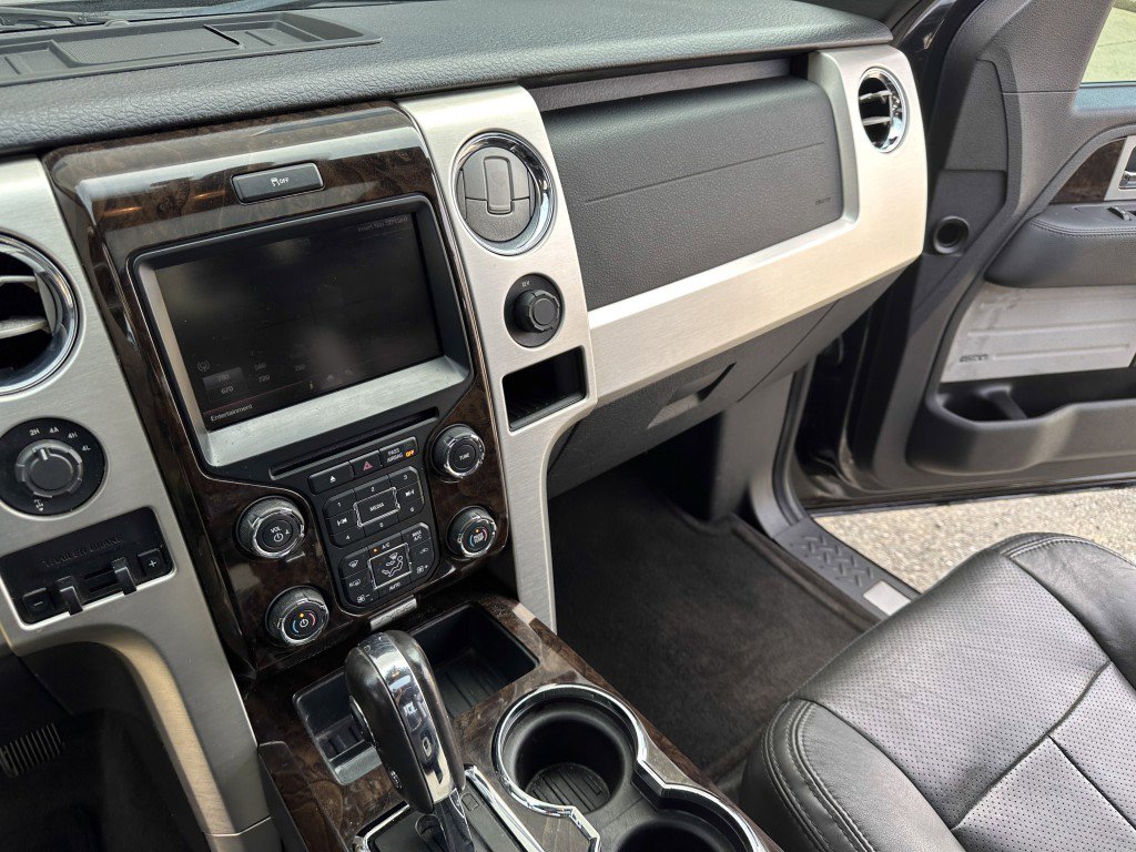 Used 2013 Ford F150 Platinum image 24