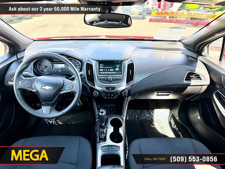 Used 2017 Chevrolet Cruze LT w/ RS Package FWD image 14