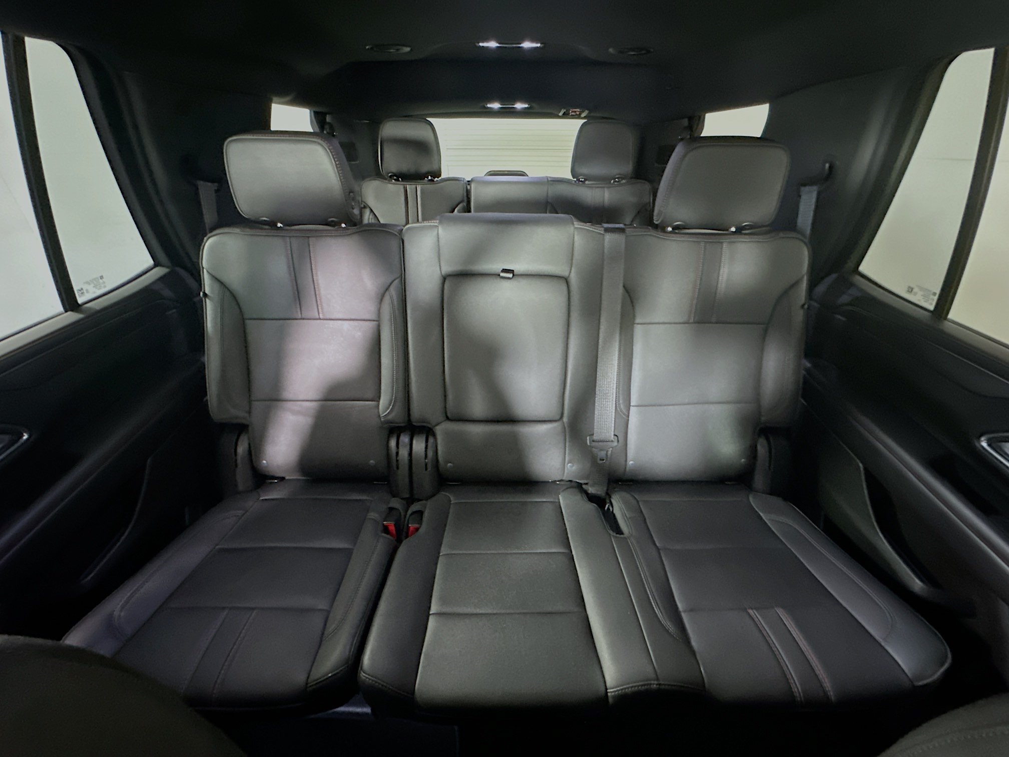 Used 2023 Chevrolet Tahoe RST w/ Luxury Package RWD image 30