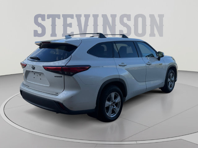 Used 2020 Toyota Highlander LE AWD/4WD image 5